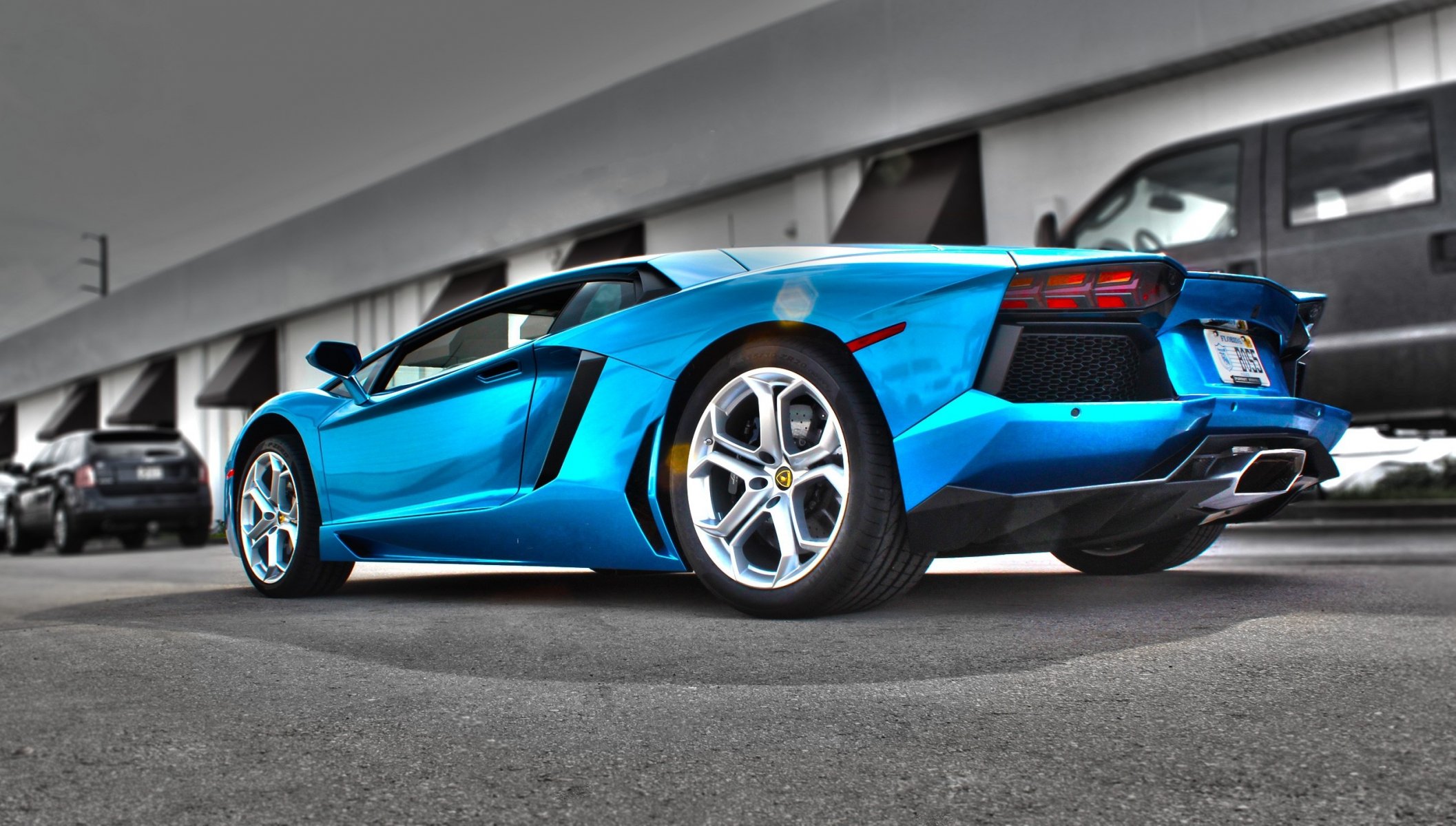 lamborghini aventador lp700-4 azzurro lamborghini aventador ciano vista posteriore ombra abbagliamento