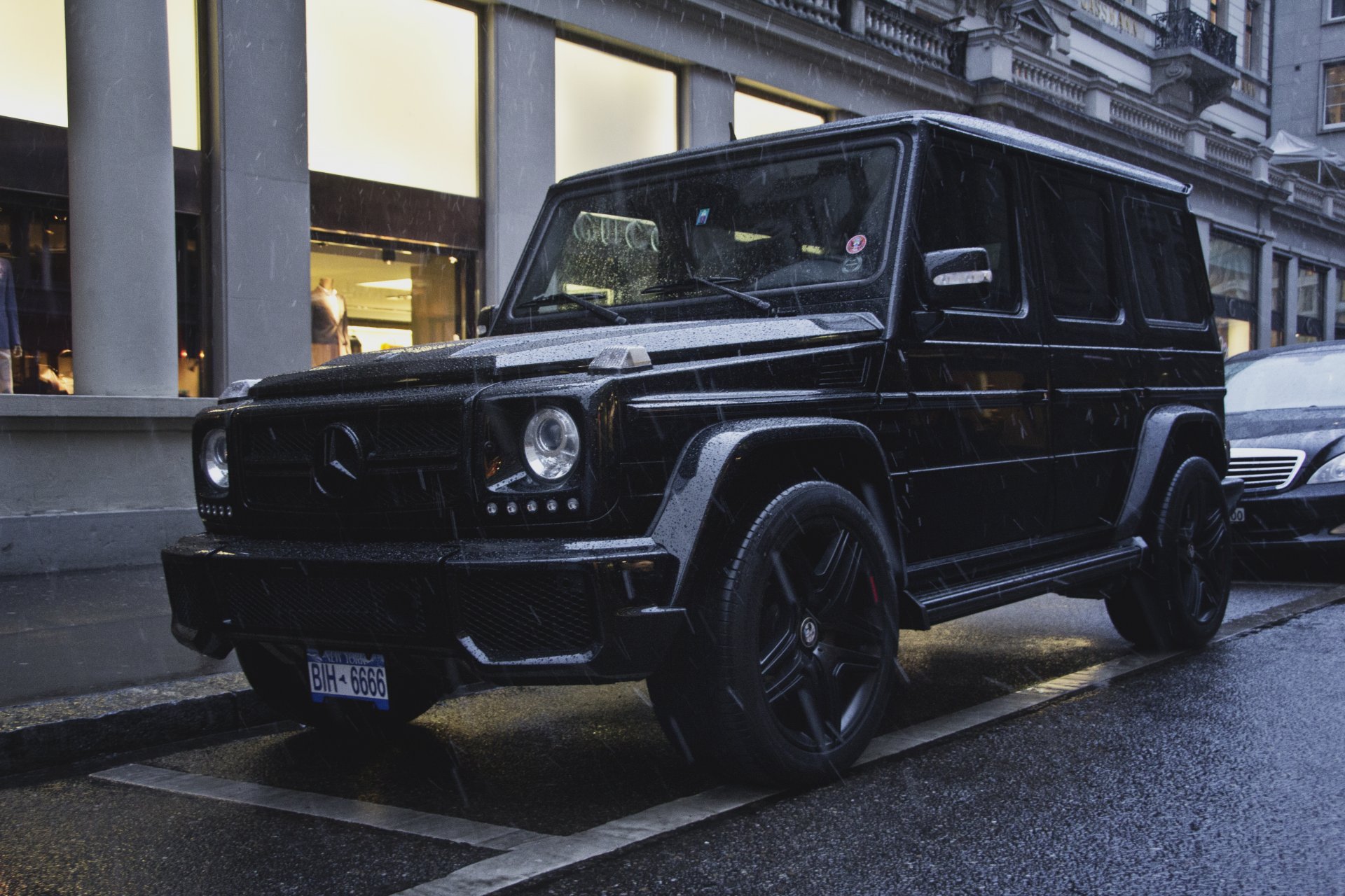 mercedes g55 amg czarny mercedes jeep przód tuning