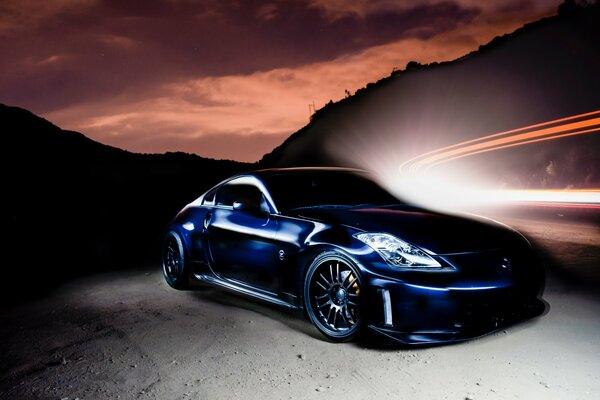 Blu affascinante nissan 350Z n tramonto