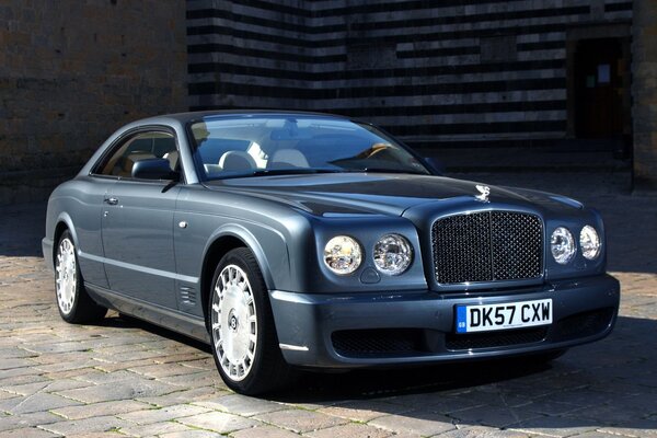 Bentley Brooklands grigio opaco