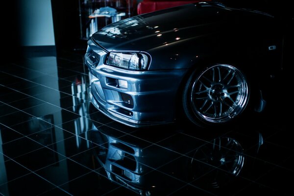 Nissan skyline-affascinante ed efficiente