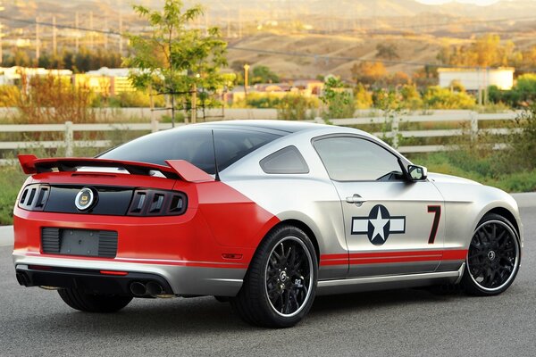 Ford Mustang mit Stern