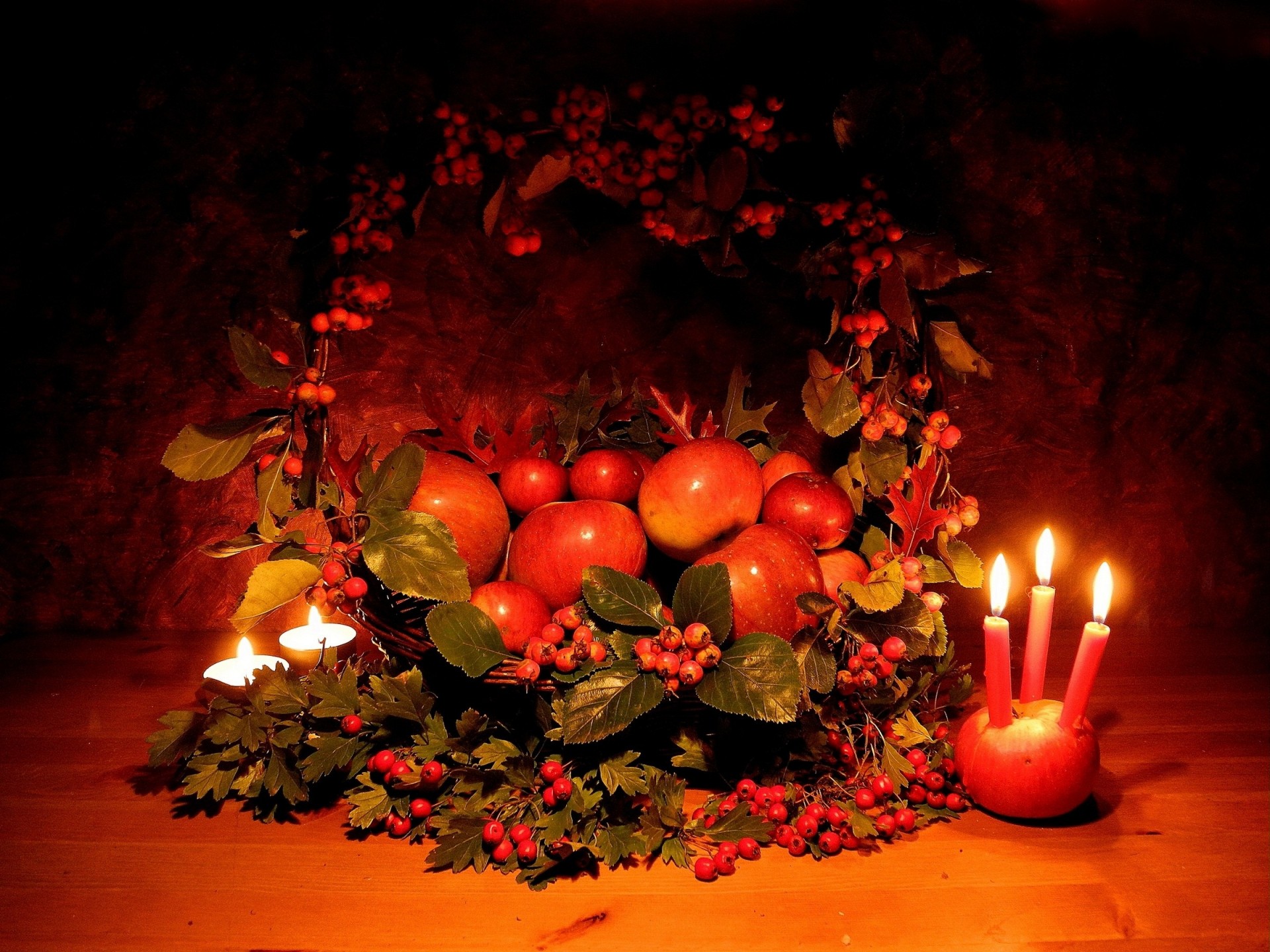 hawthorn shopping candles composition apple