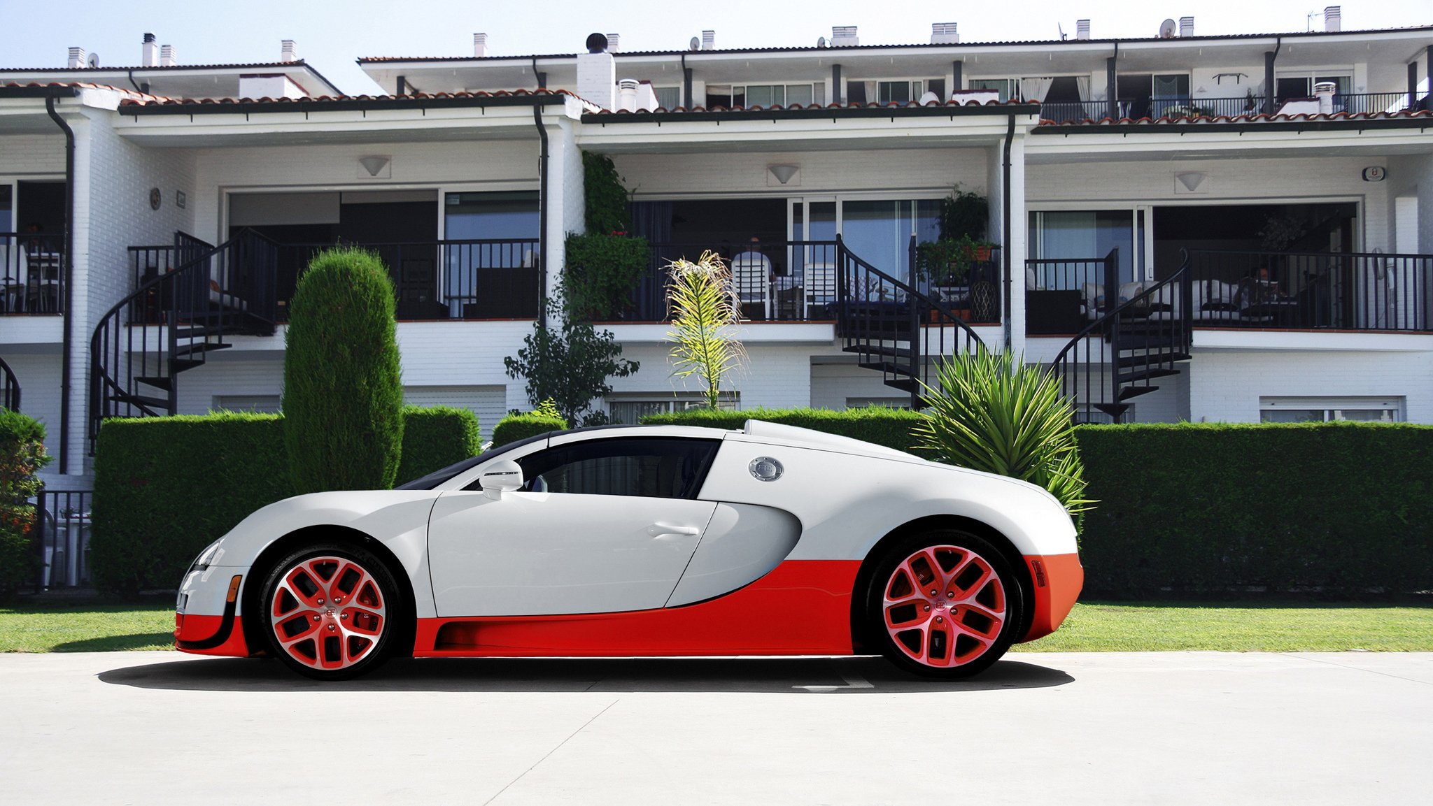 bugatti veyron grand sport vitesse supercar biały czerwony hotel bugatti veyron czerwony