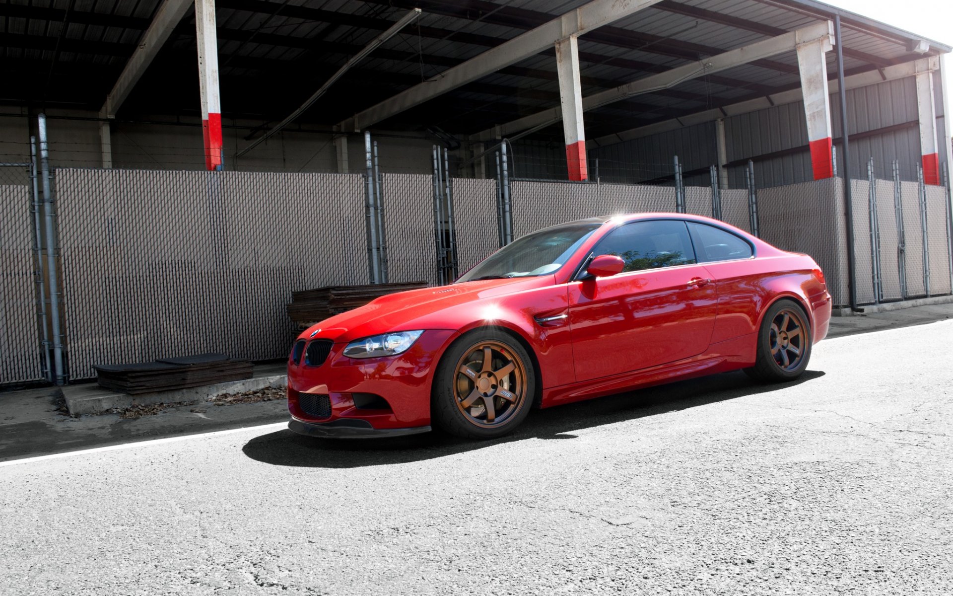 bmw m3 e92 red wheels wolf bmw red rims glare robbery