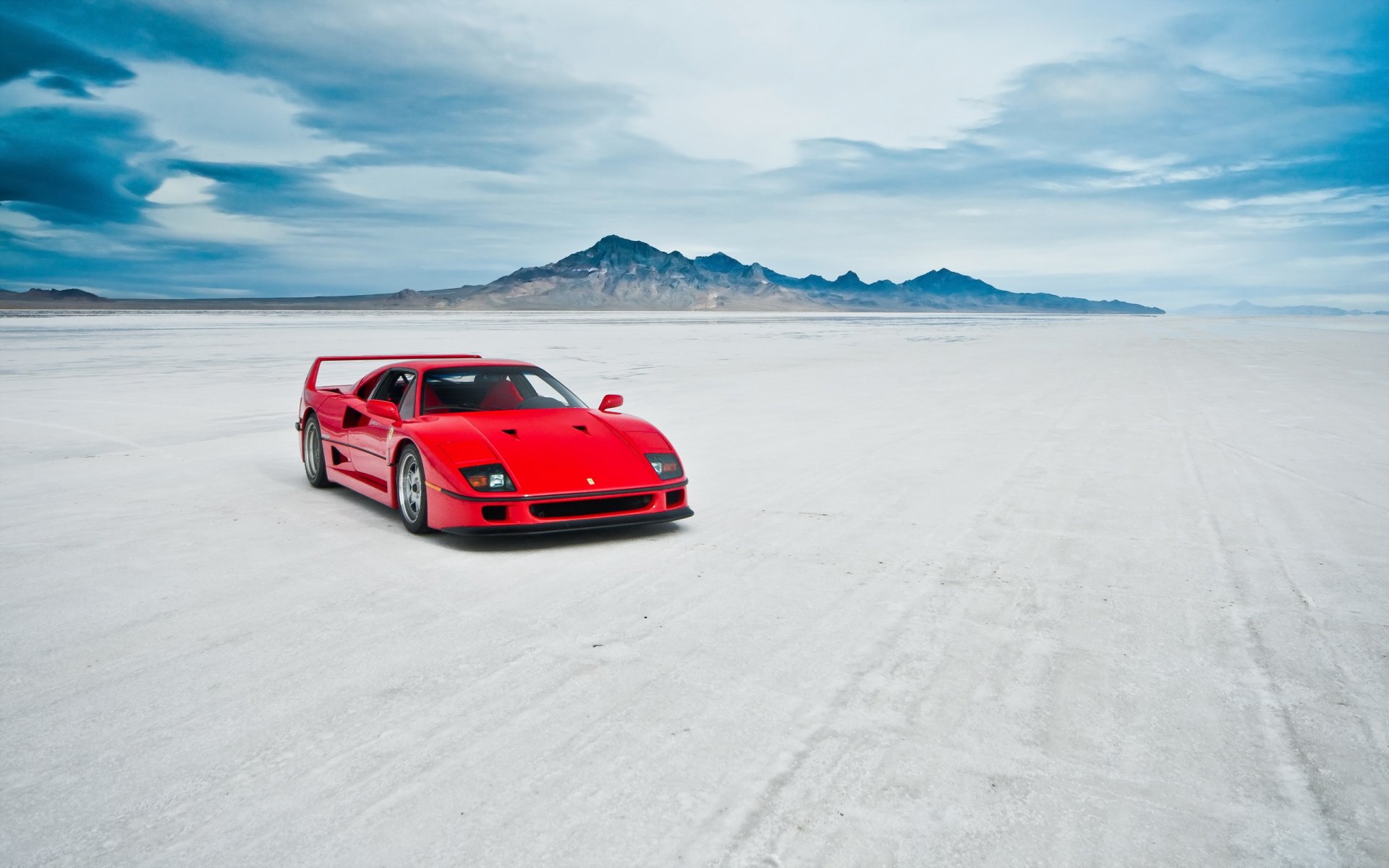 ferrari f40 машина озеро