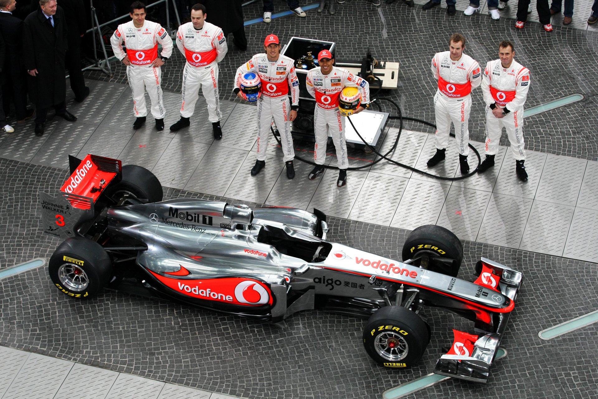 bolide équipe vodafone mclaren mercedes formule 1 formule 1 pilotes