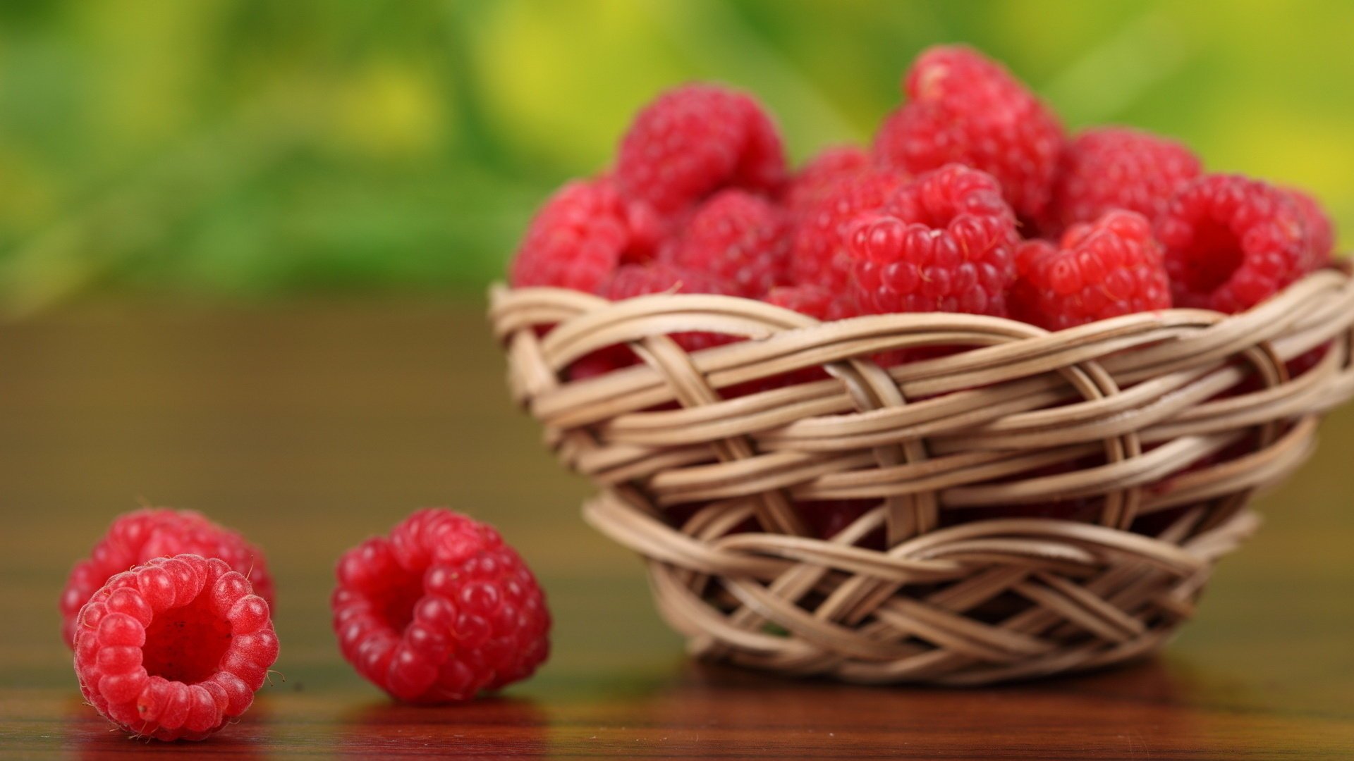 berries raspberry basket