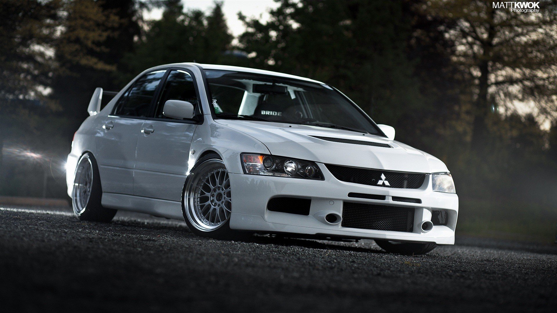 evo ix mitsubishi machine white car