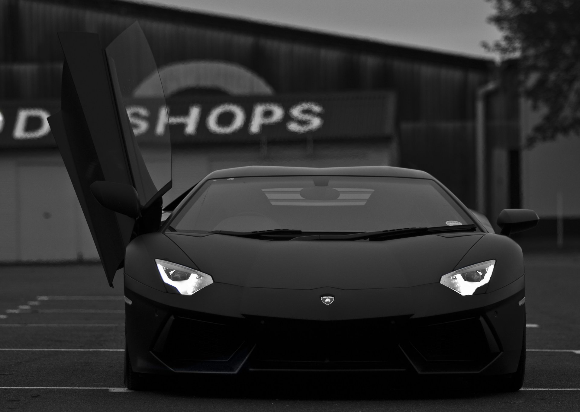 lamborghini aventador lp700-4 черный суперкар