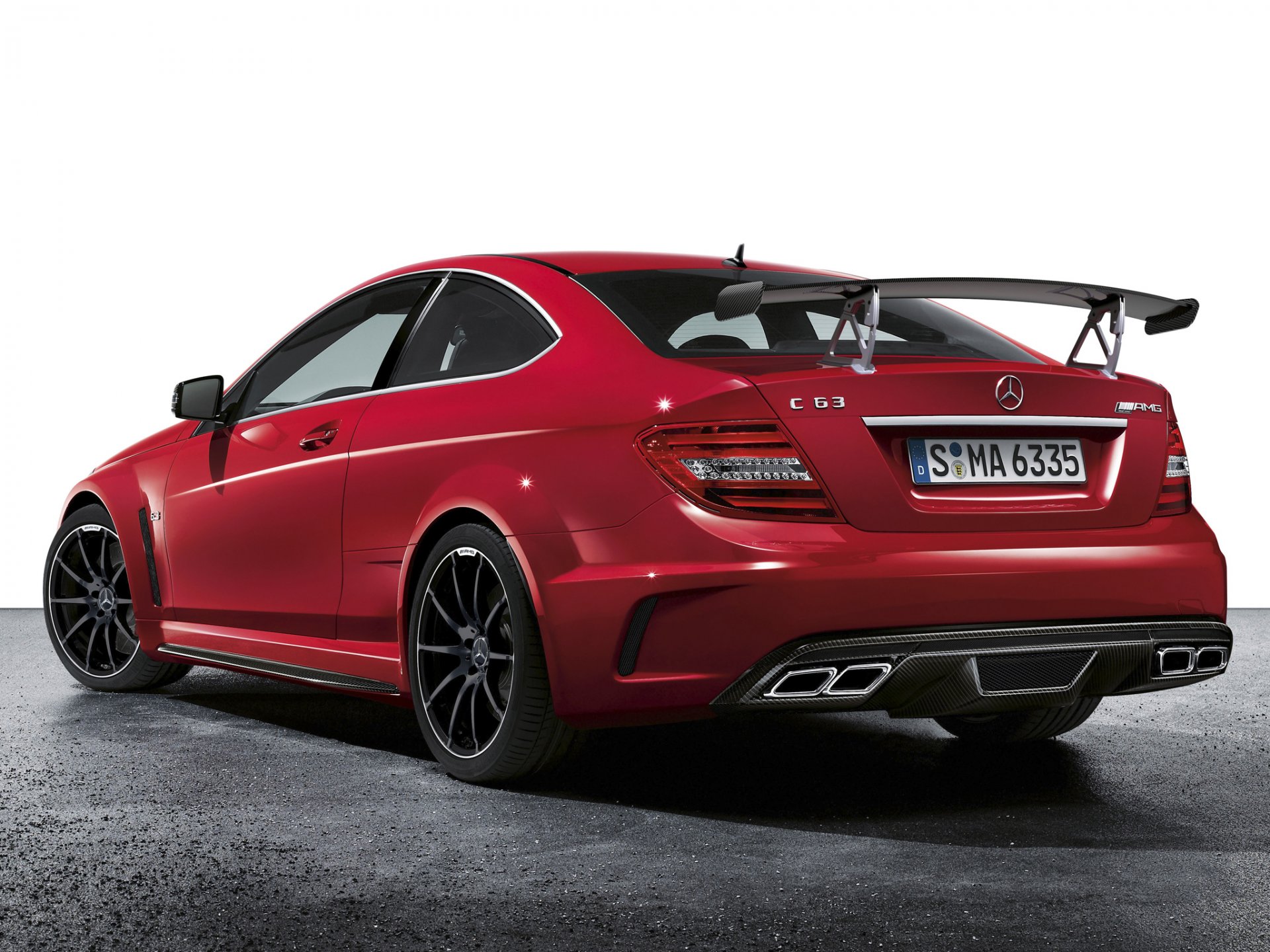 mercedes-benz c63 amg black series coupe mercedes c63 amg black siries red supercar rear view spoiler wing