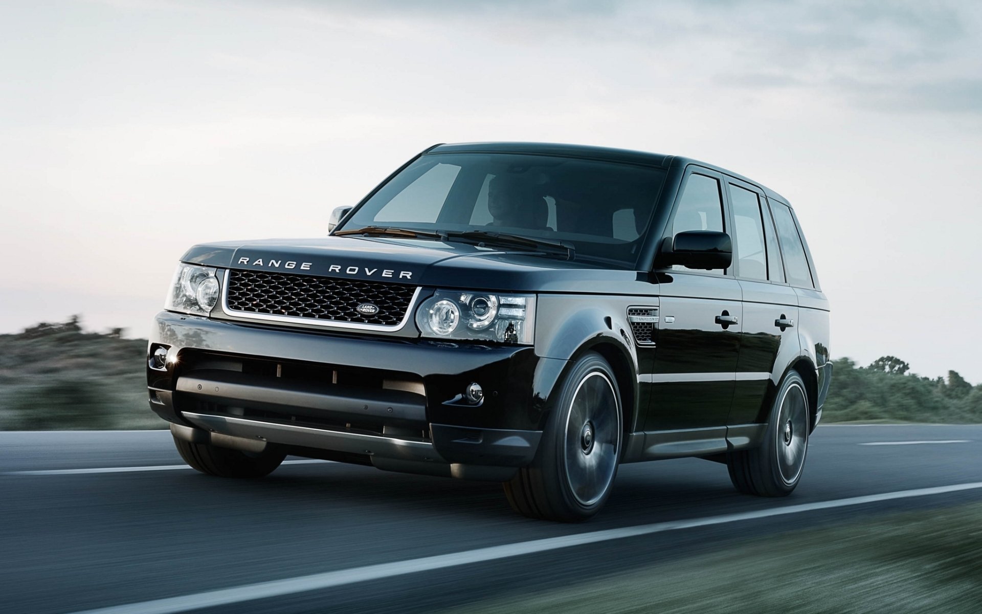 land rover range rover deporte edición negra land rover range rover jeep frente carretera cielo