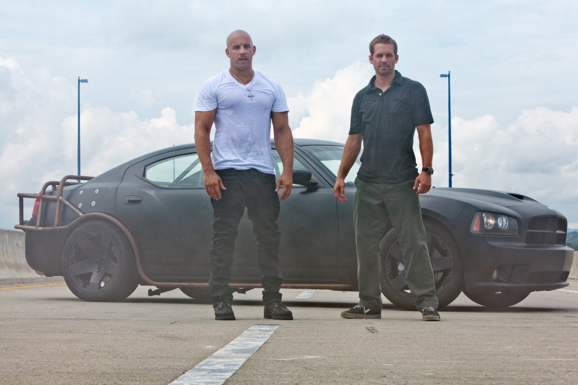 esquiver chargeur noir vin diesel paul walker fast five dodge charger paul volker fast and furious 5