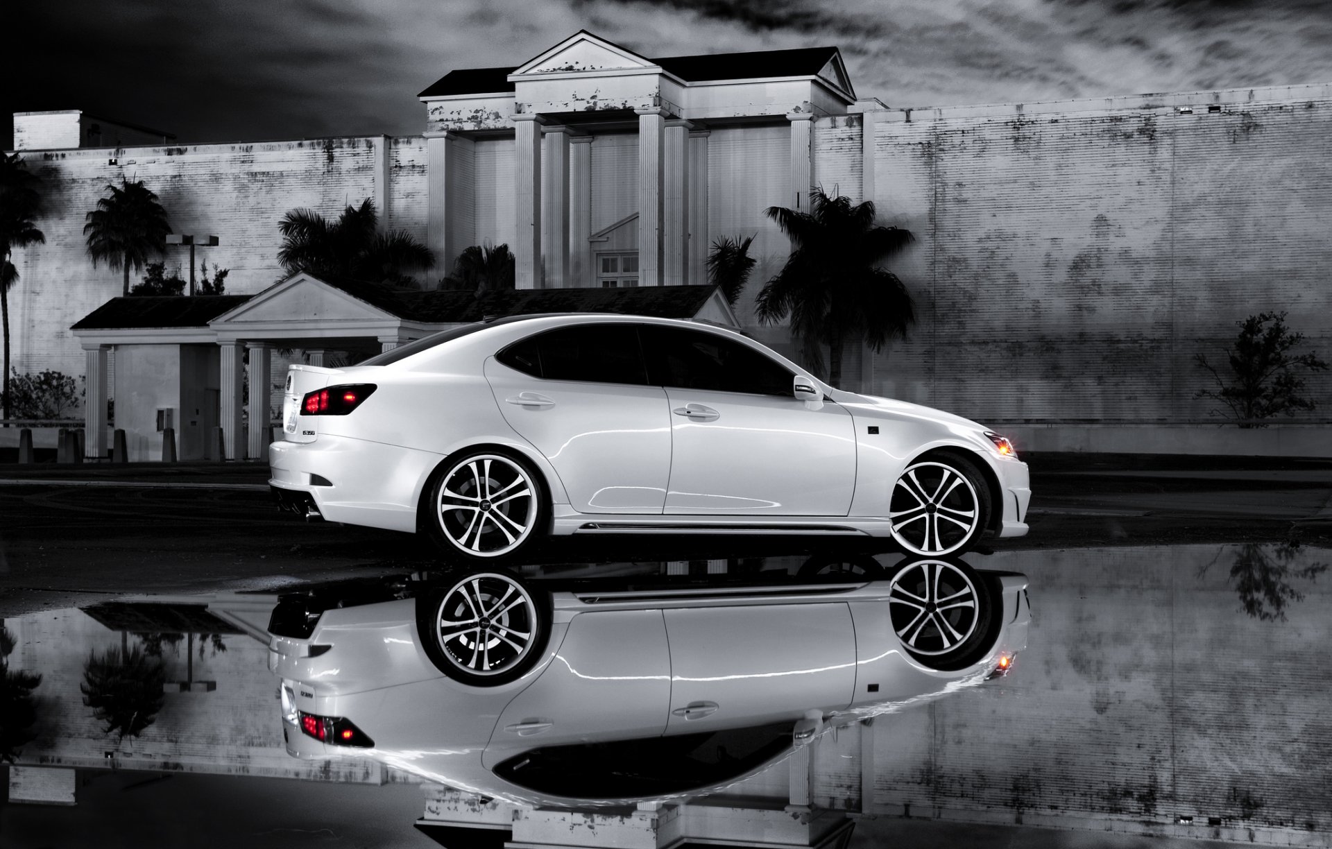 lexus is 350 f sport lexus reflexion weiß schwarz foto