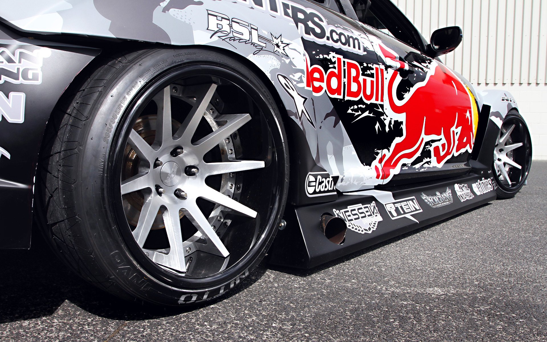 mazda rx-8 drift tuning auto sportiva red bull racing concorso widebody spoiler ruote cerchi di scarico