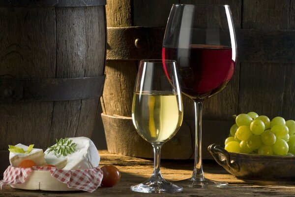 Red wine with delicious white cheese