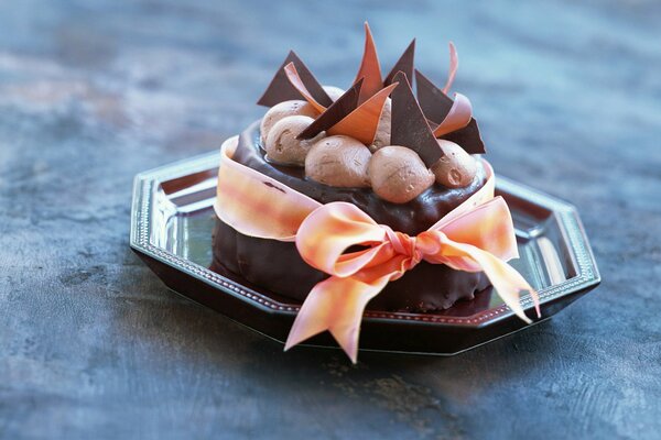 Gâteau au chocolat et crème glacée à la vanille