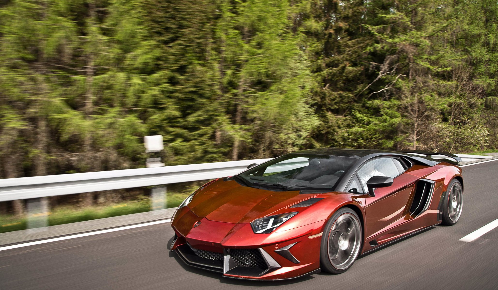 lamborghini aventador mansory lamborghini aventador mansory trafic asphalte forêt brouette