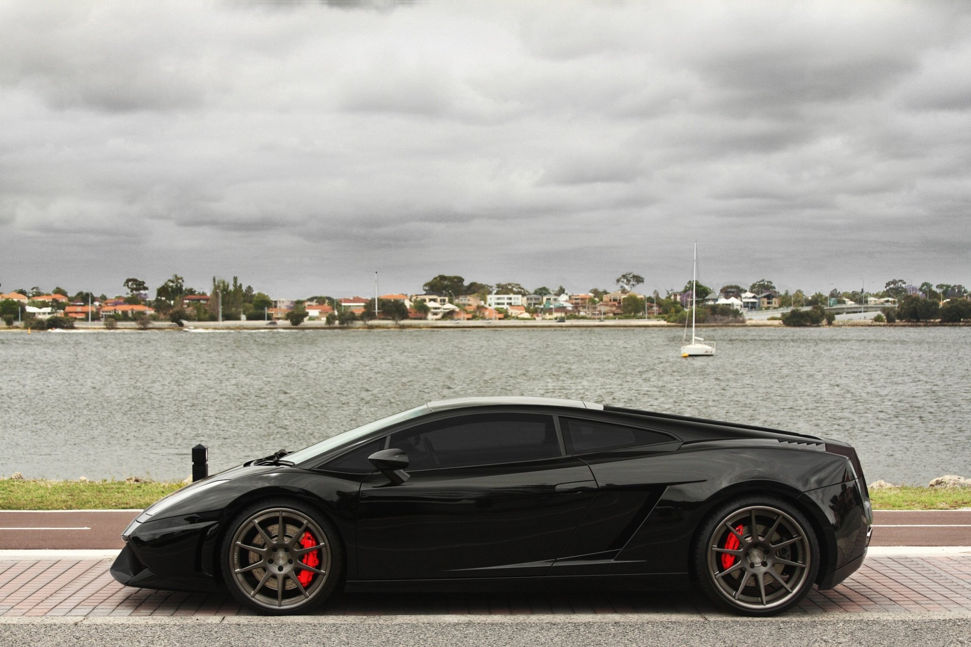 lamborghini gallardo coche belleza sueño llantas frenos lago cielo