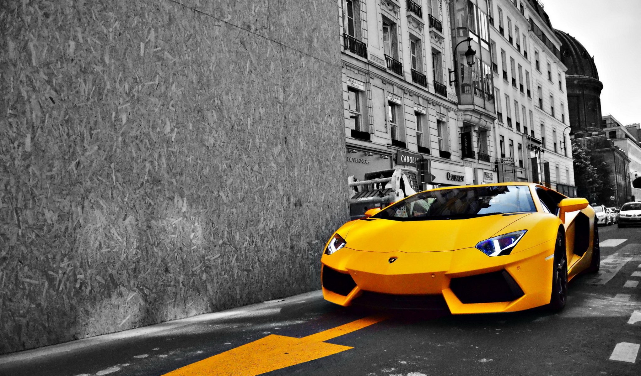 lamborghini aventador lp700-4 lamborghini aventador giallo auto sportiva prestigiosa città strada