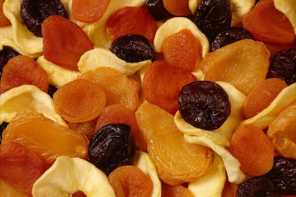 A mixture of dried apricots, raisins and nuts