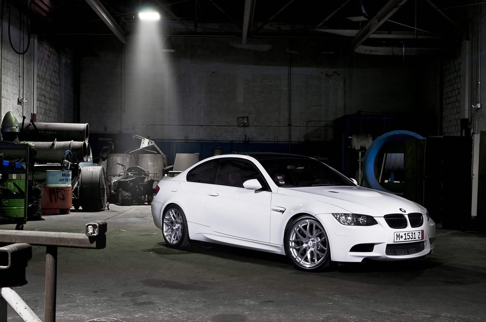 bmw m3 bmw frente blanco tuning garaje oscuridad