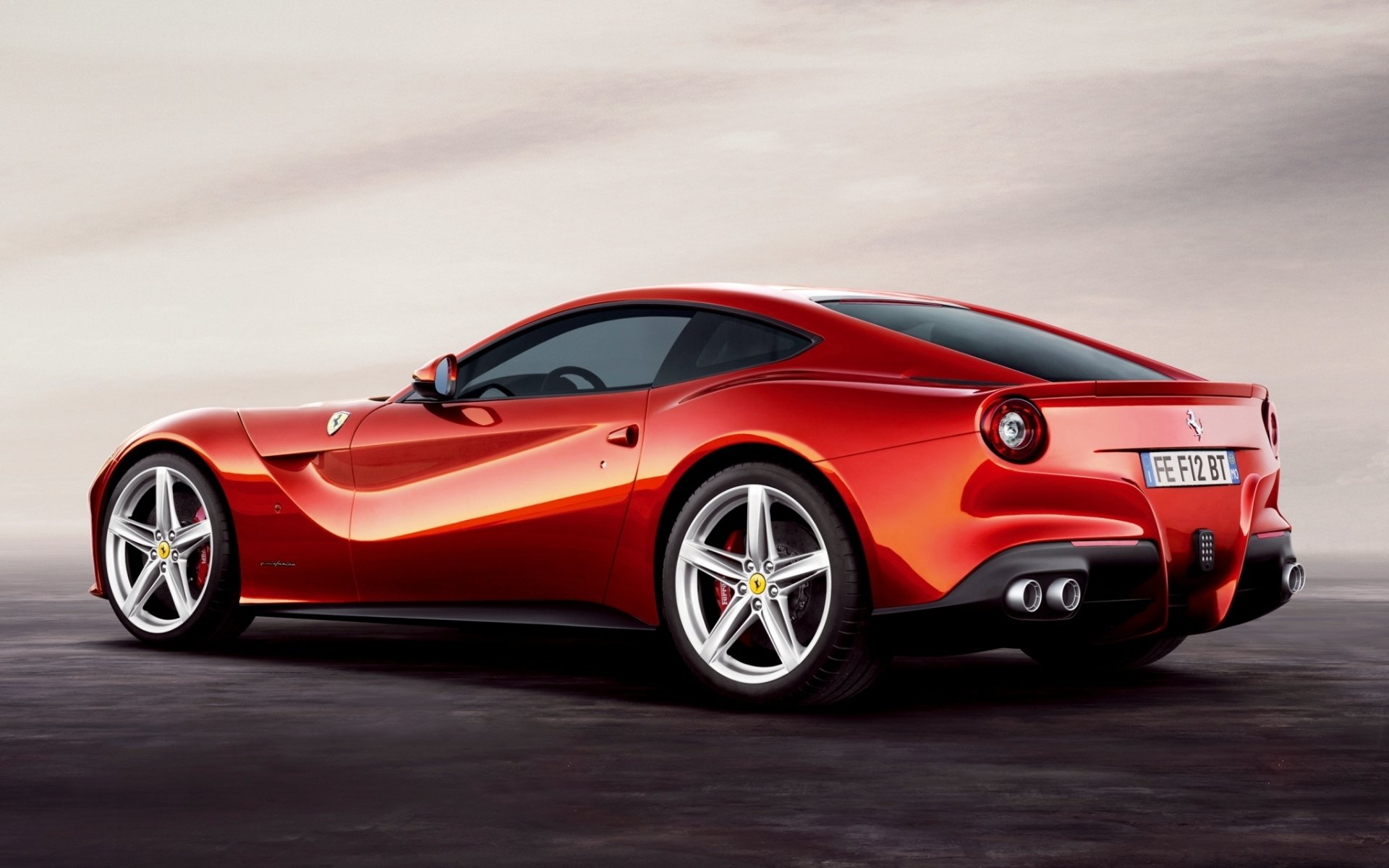 ferrari f12 berlinetta ferrari f12 berlinetta supercar rosso vista posteriore bella macchina