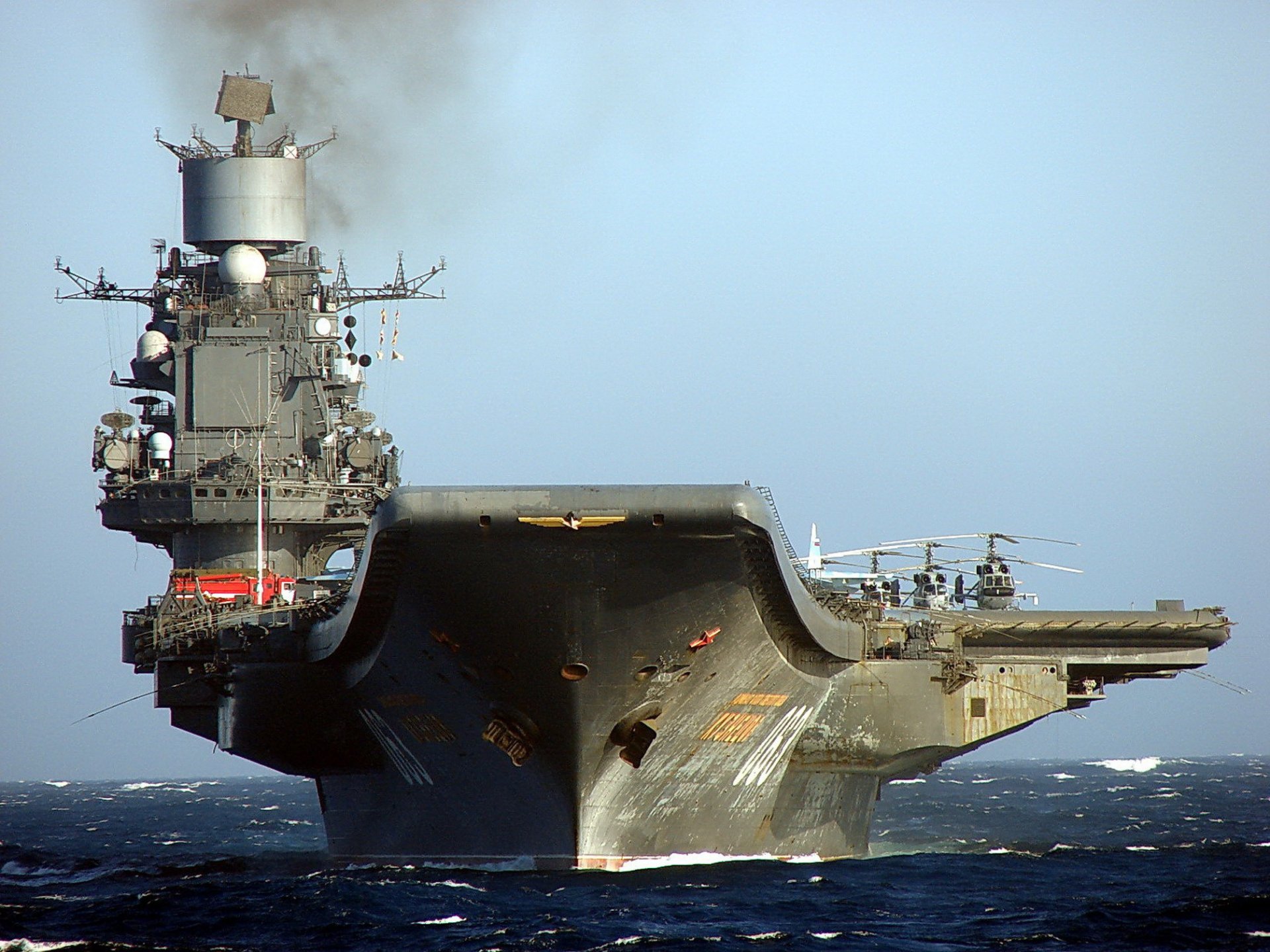 portaaviones almirante kuznetsov cielo mar