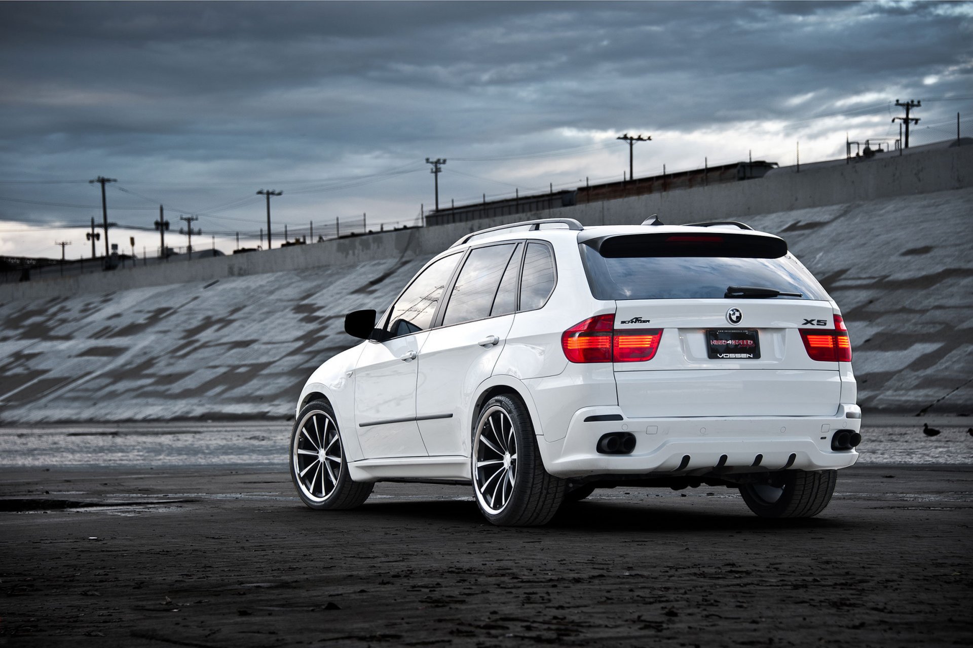 bmw x5 blanc bmw crossover arrière ciel