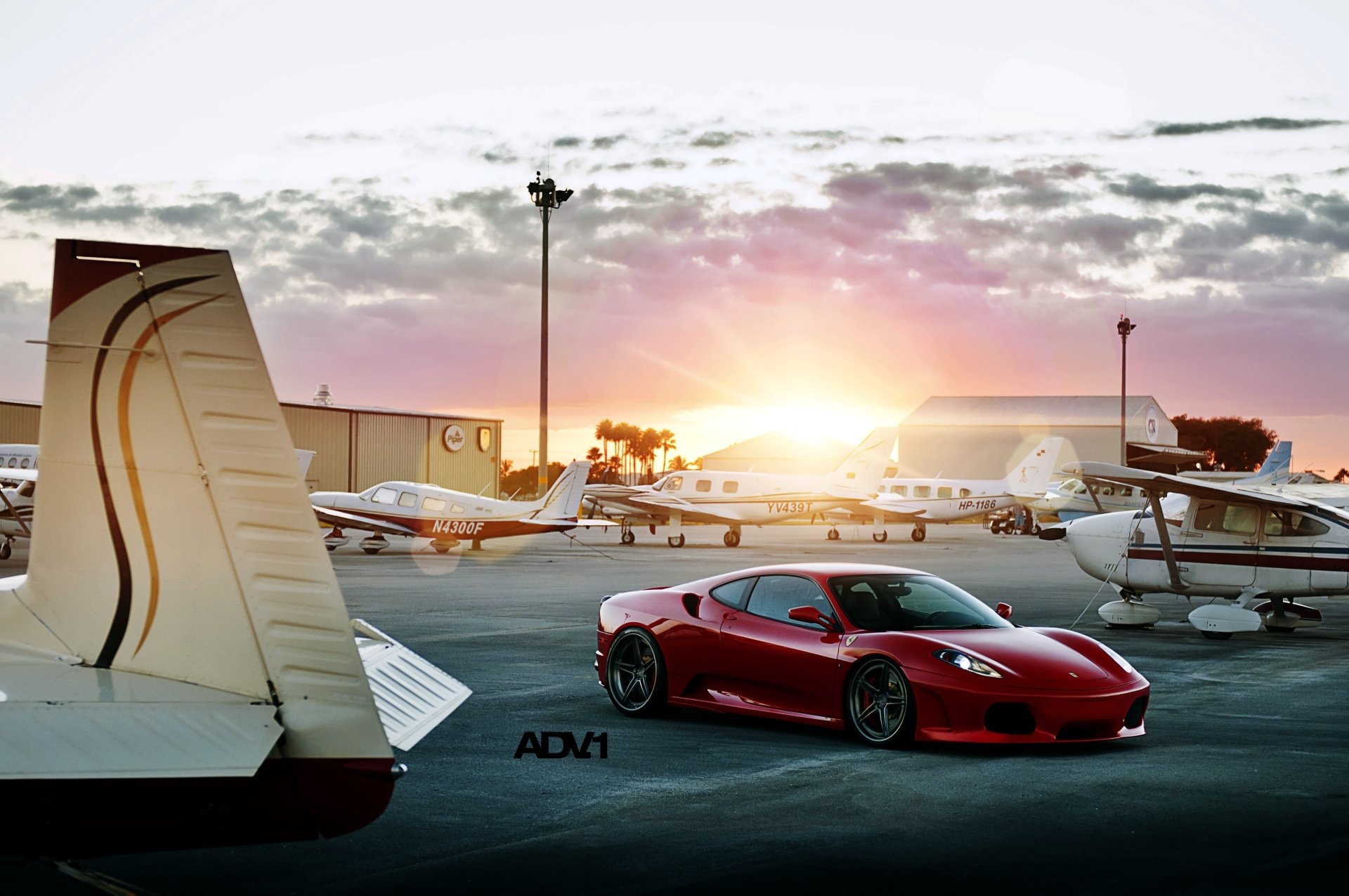 ferrari f430 ferarri f430 supercar front tuning rot flugplatz sonne sonnenuntergang