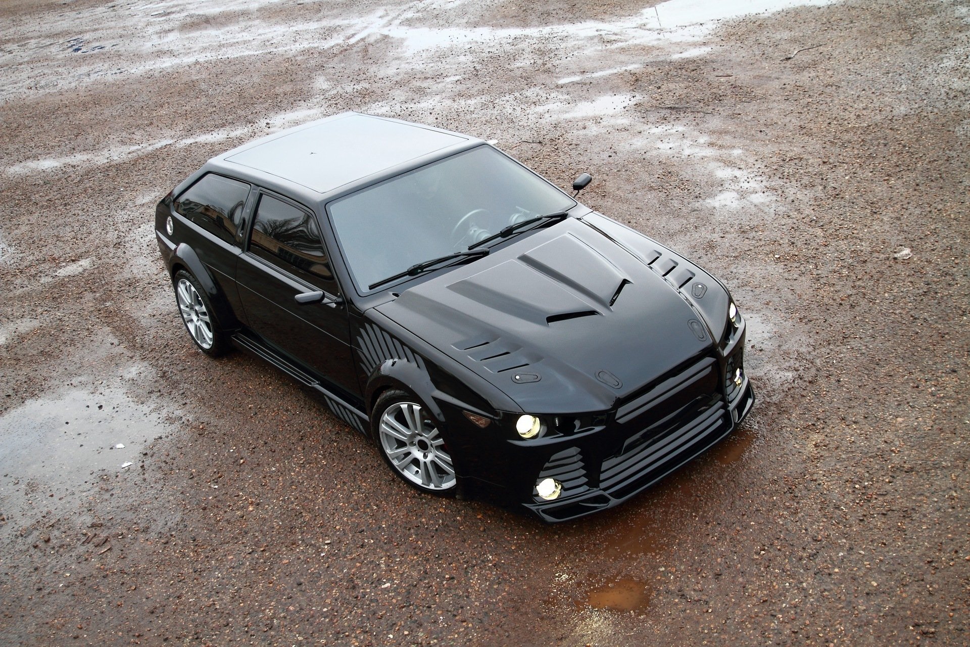 lada shark black