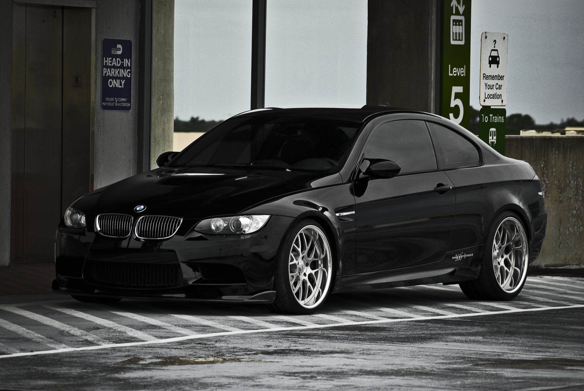 bmw m3 e92 negro bmw aparcamiento ascensor