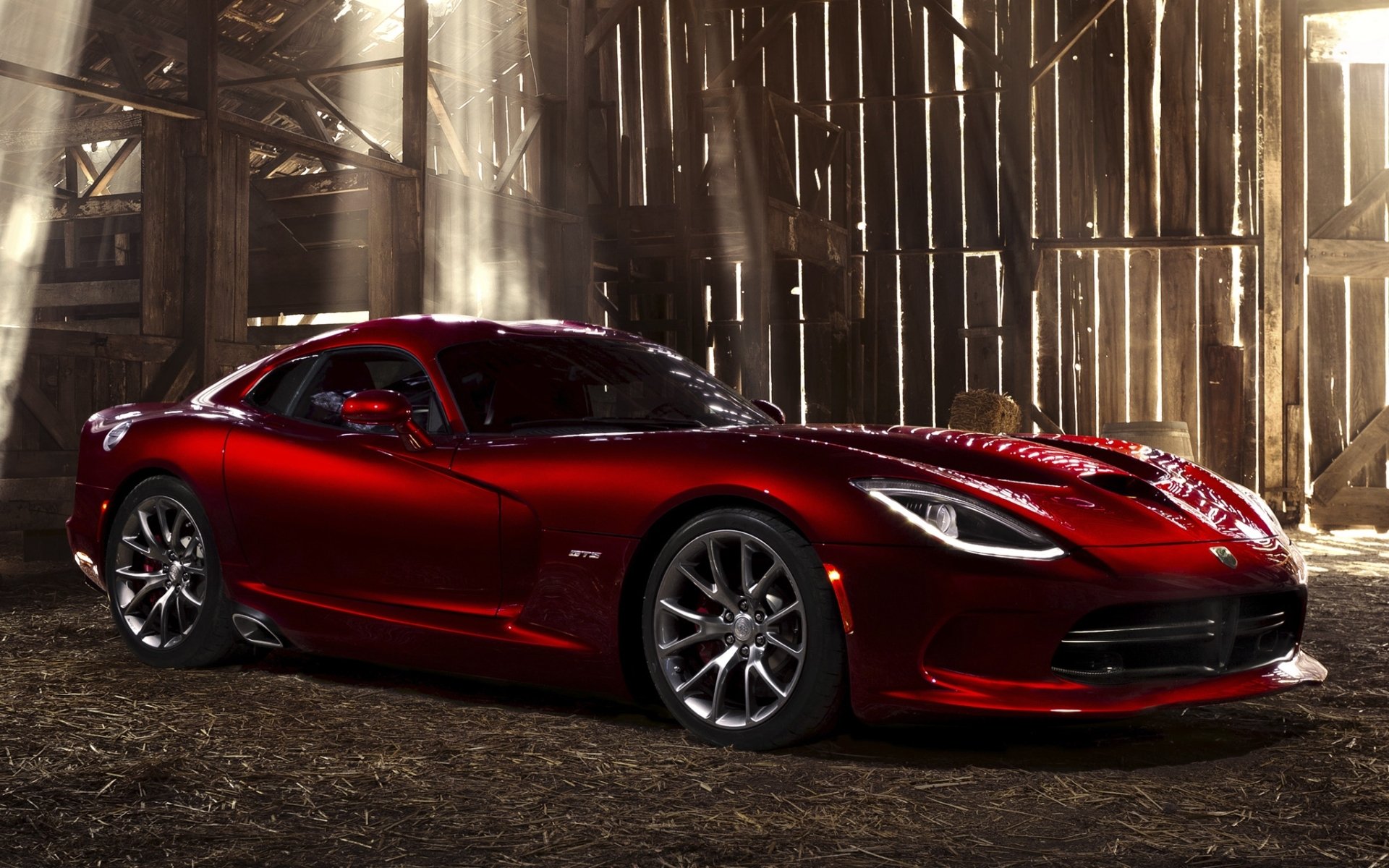 schivare cento viper gts dodge viper supercar anteriore rosso cerchi granaio tavole luce