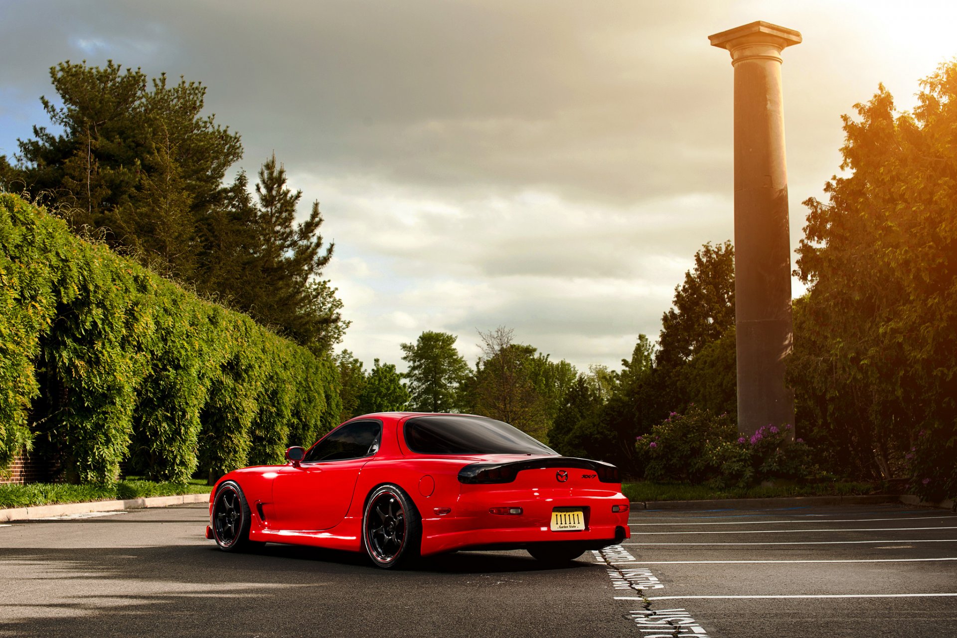 mazda rx-7 fo rojo mazda rojo árboles columna aparcamiento sol resplandor