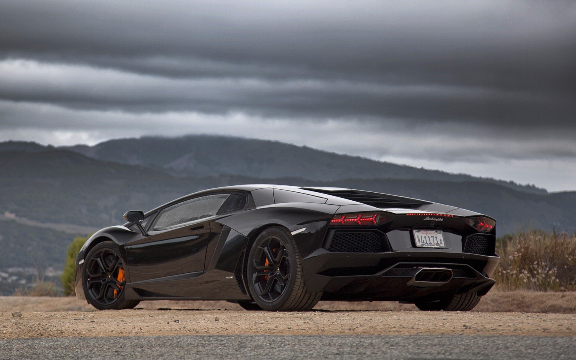 aventador lamborghini black rear-three-quarter