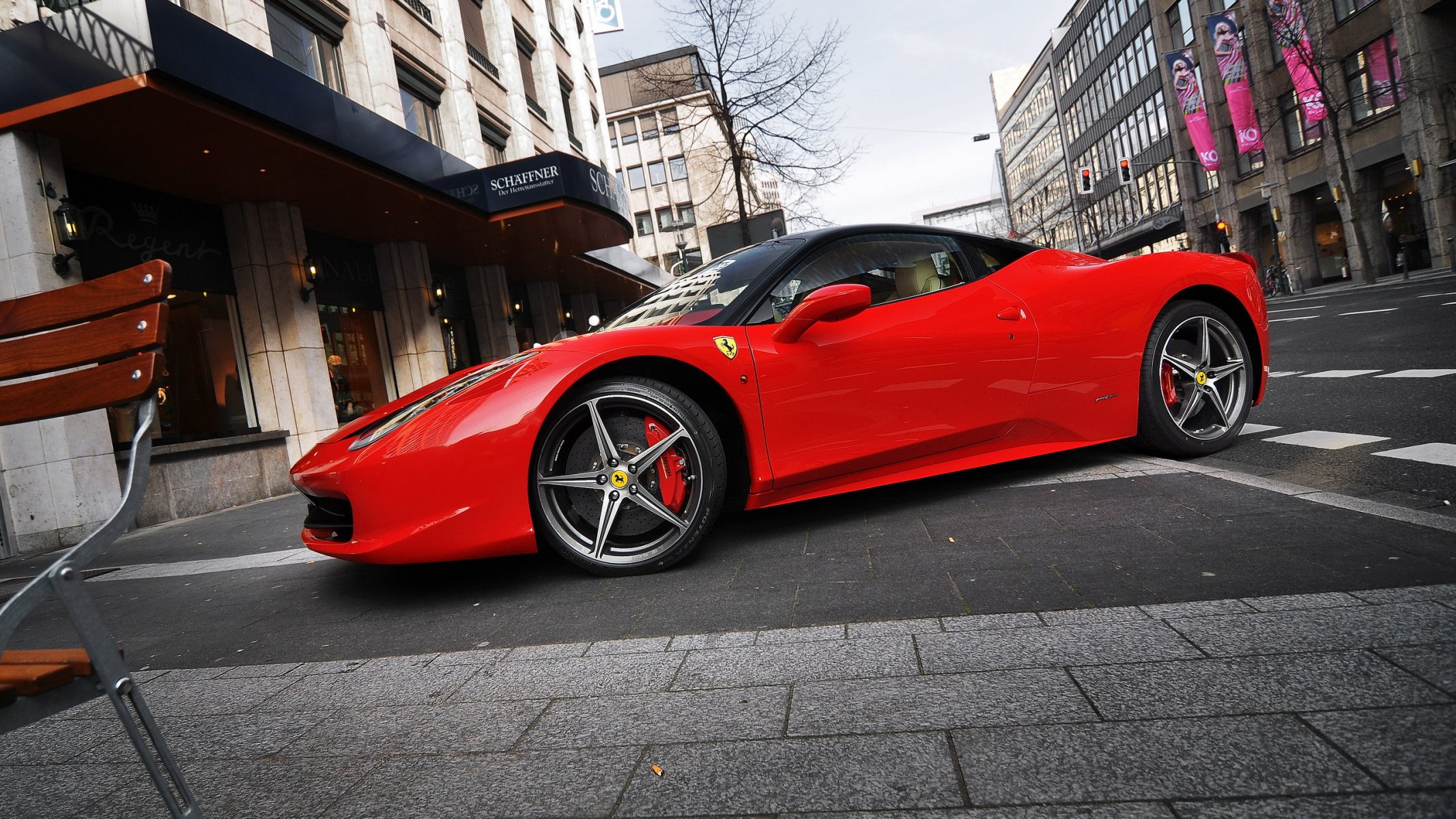 ferrari 458 italia ferrari rouge parking rue