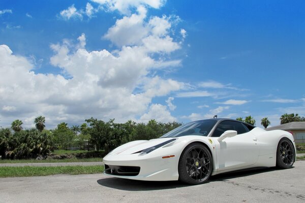 Blanc ferrari 458 italia à Miami