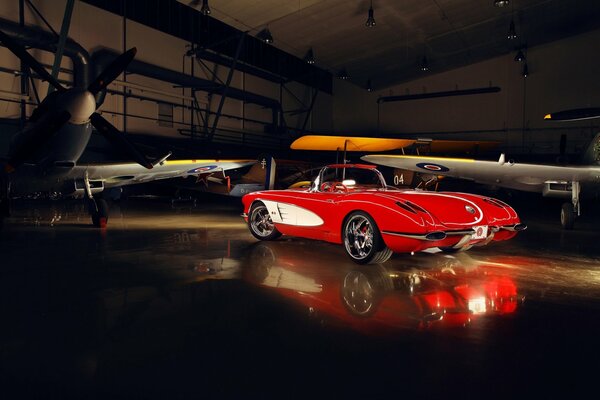 Chevrolet Corvette classique rouge