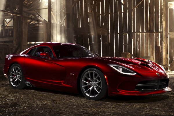 Roter Dodge Viper Supersportwagen