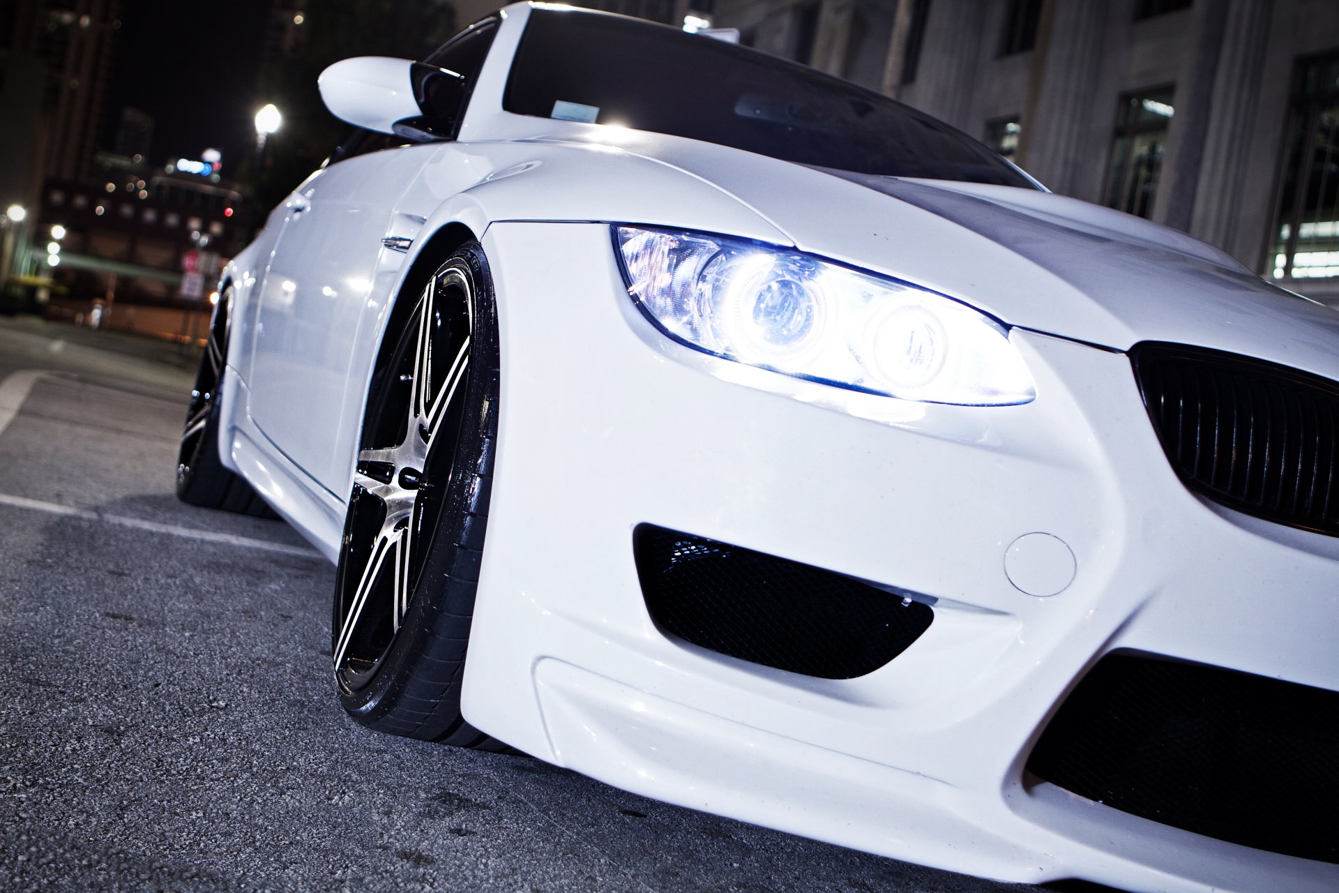 bmw m3 e92 white bmw night headlight