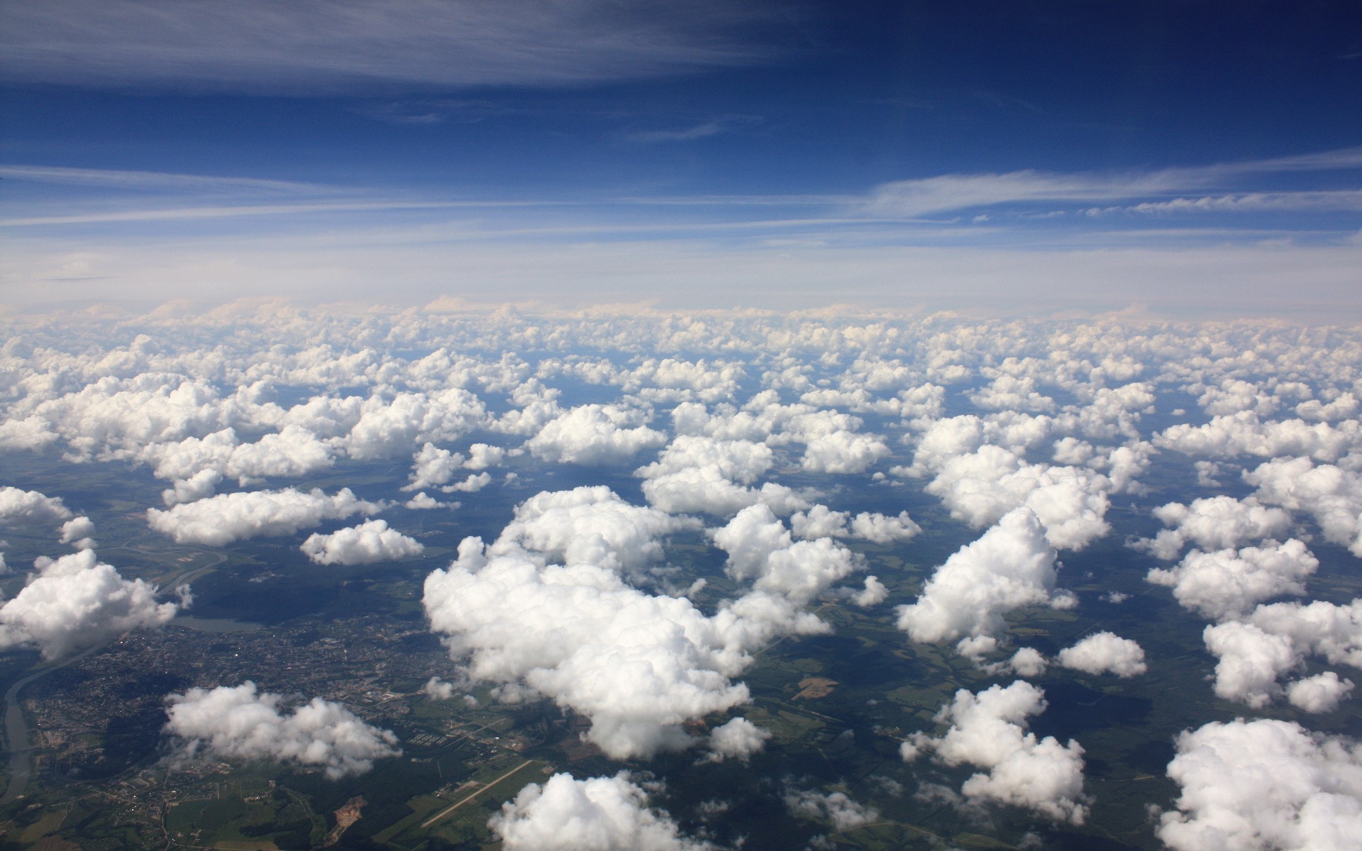 cielo altitudine nuvole blu