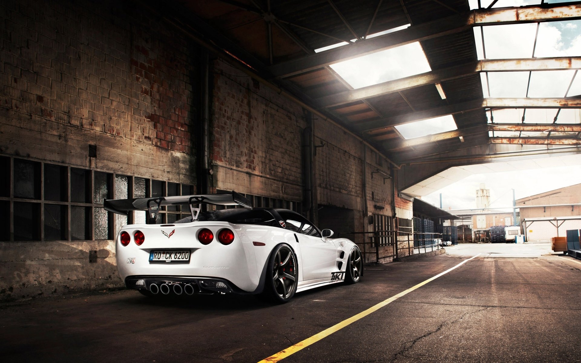 chevrolet corvette zr1 tikt triple-x c6 chevrolet supercar rear view tuning roof sky