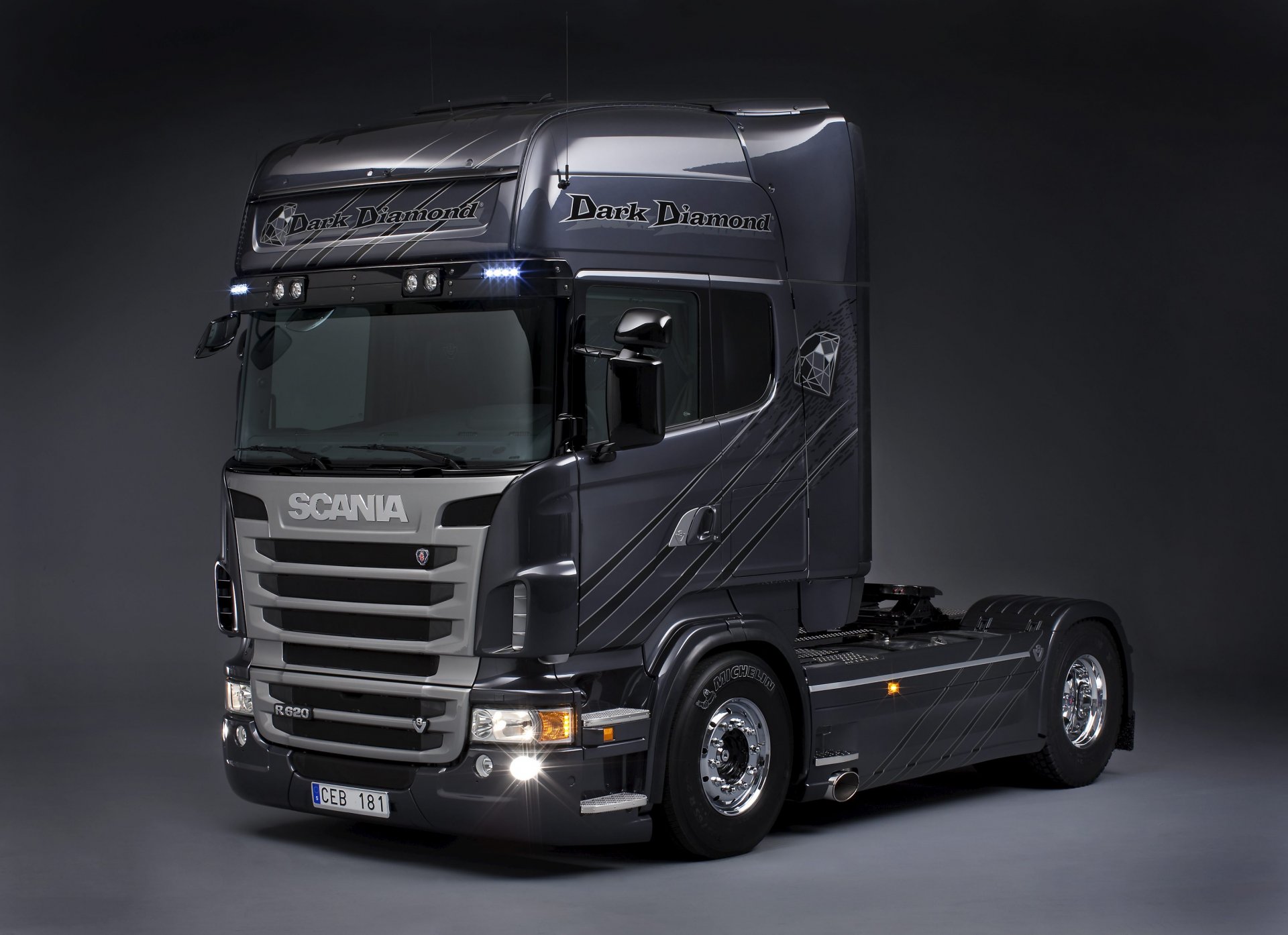 cania r620 ciemny diament ciężarówki scania ciężarówka scania r620 ciągnik siodłowy diament chromowane felgi