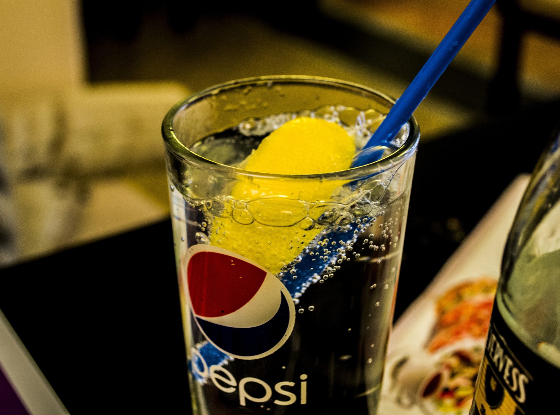 limonade pepsi frisch wasser