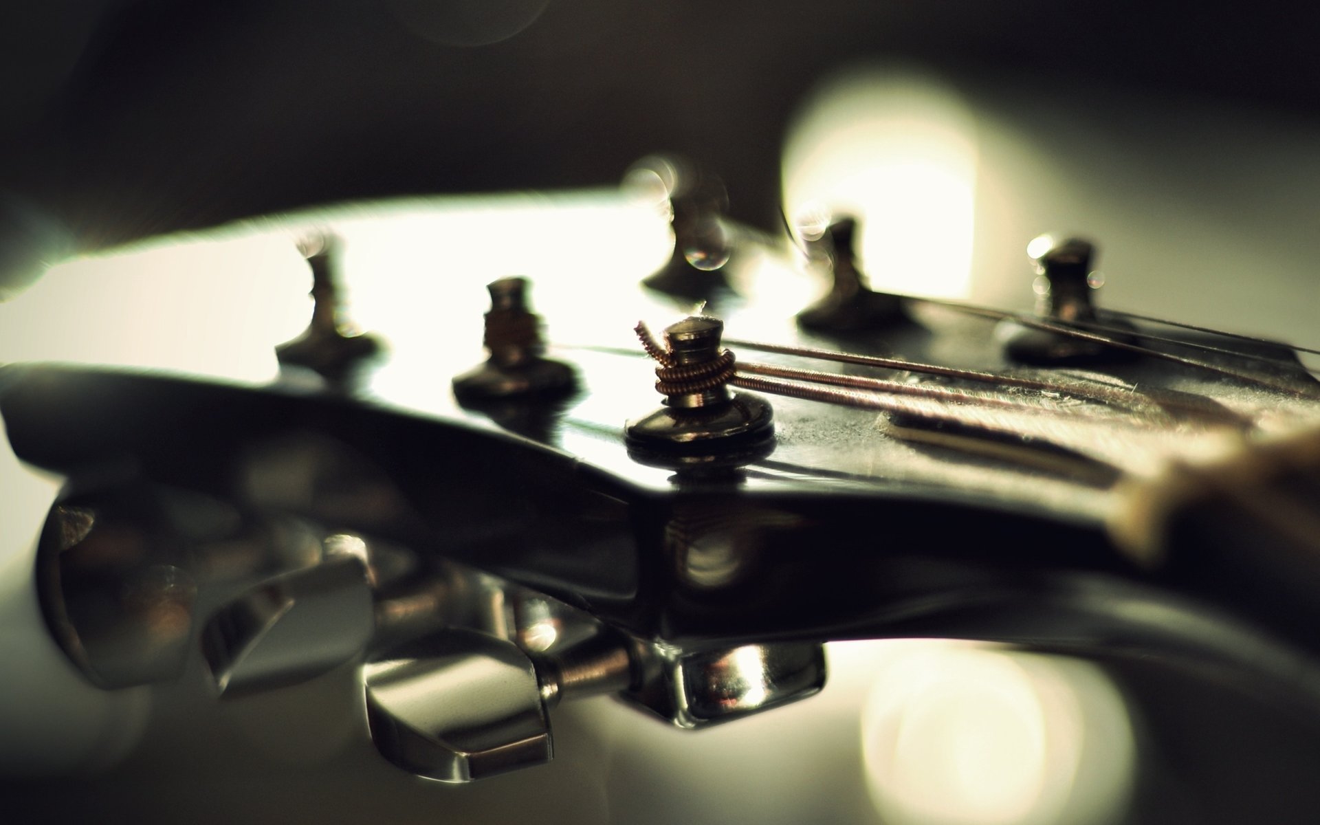 guitarra luz cuerdas diapasón macro clavijas de afinación