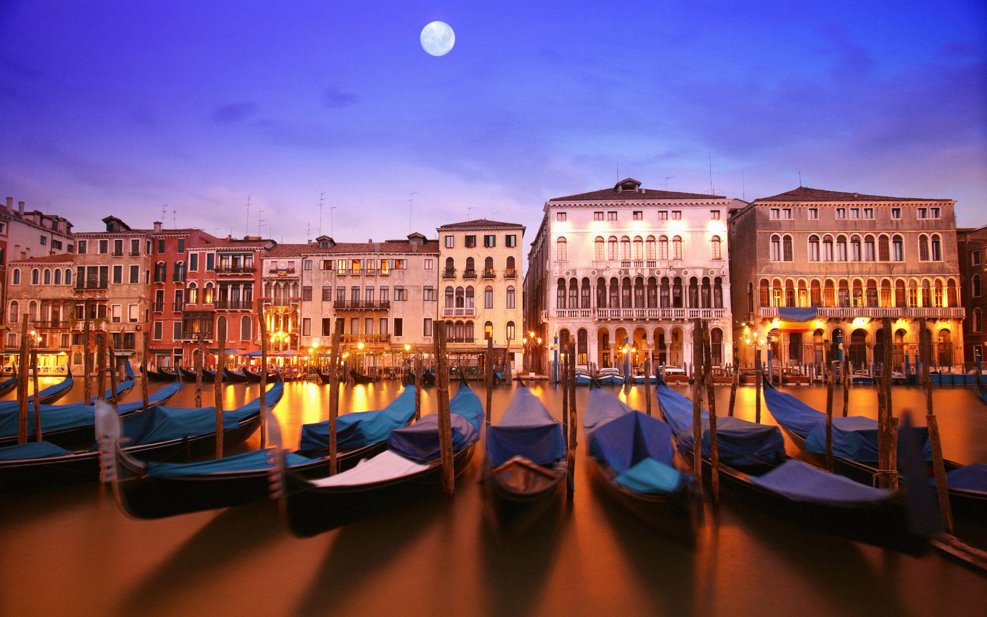 venice italy italia venice evening city on the water moon