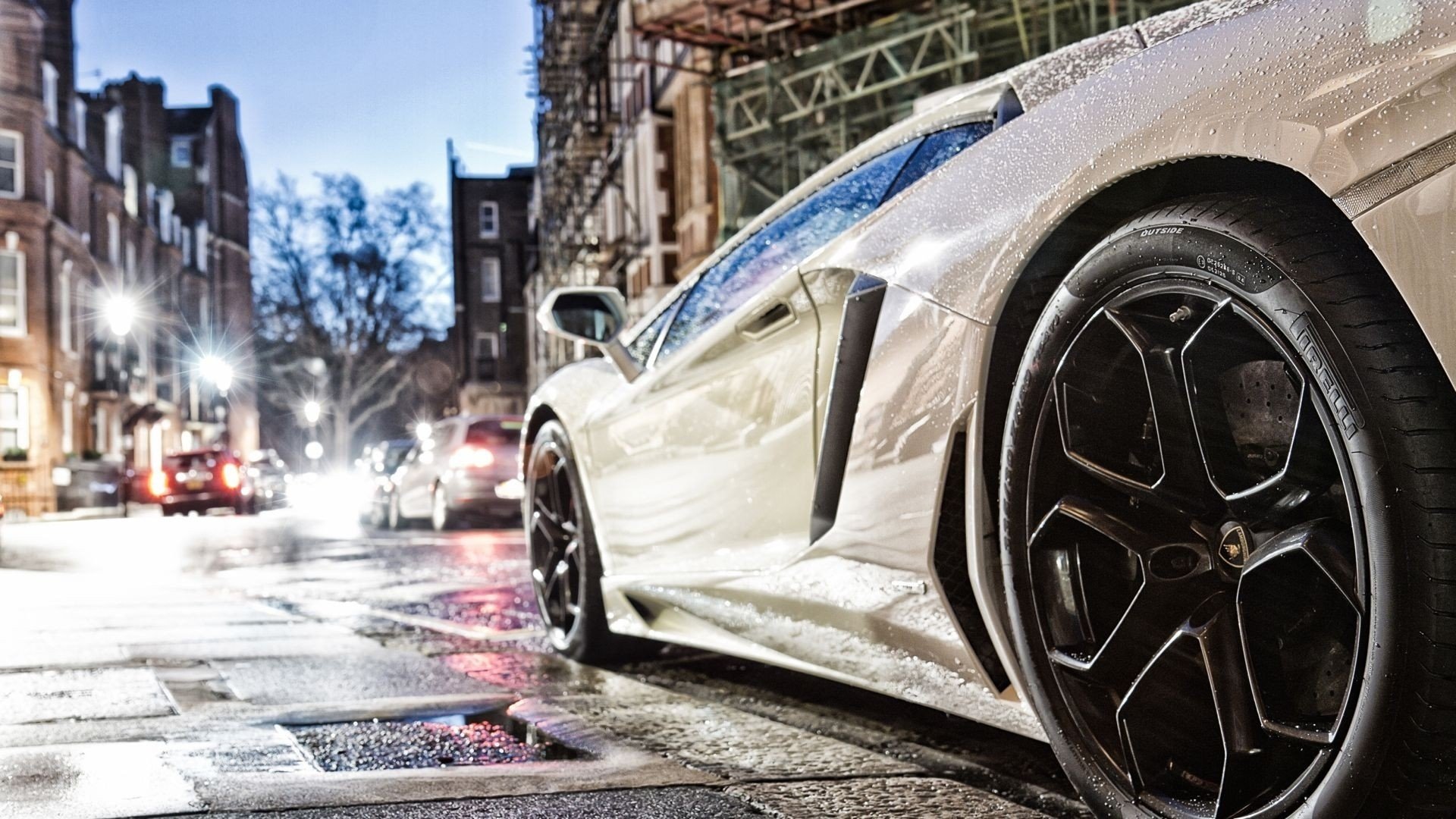 lamborghini aventador lp700-4 supercar lamborghini aventador 2012 white street road lamps tyres pirelli drop