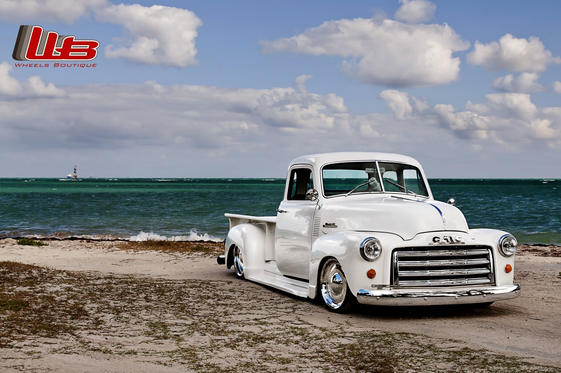 gmc pickup c152 1941 gmc pickup retro tuning lowrider lowrider anteriore bianco spiaggia spiaggia cielo nuvole