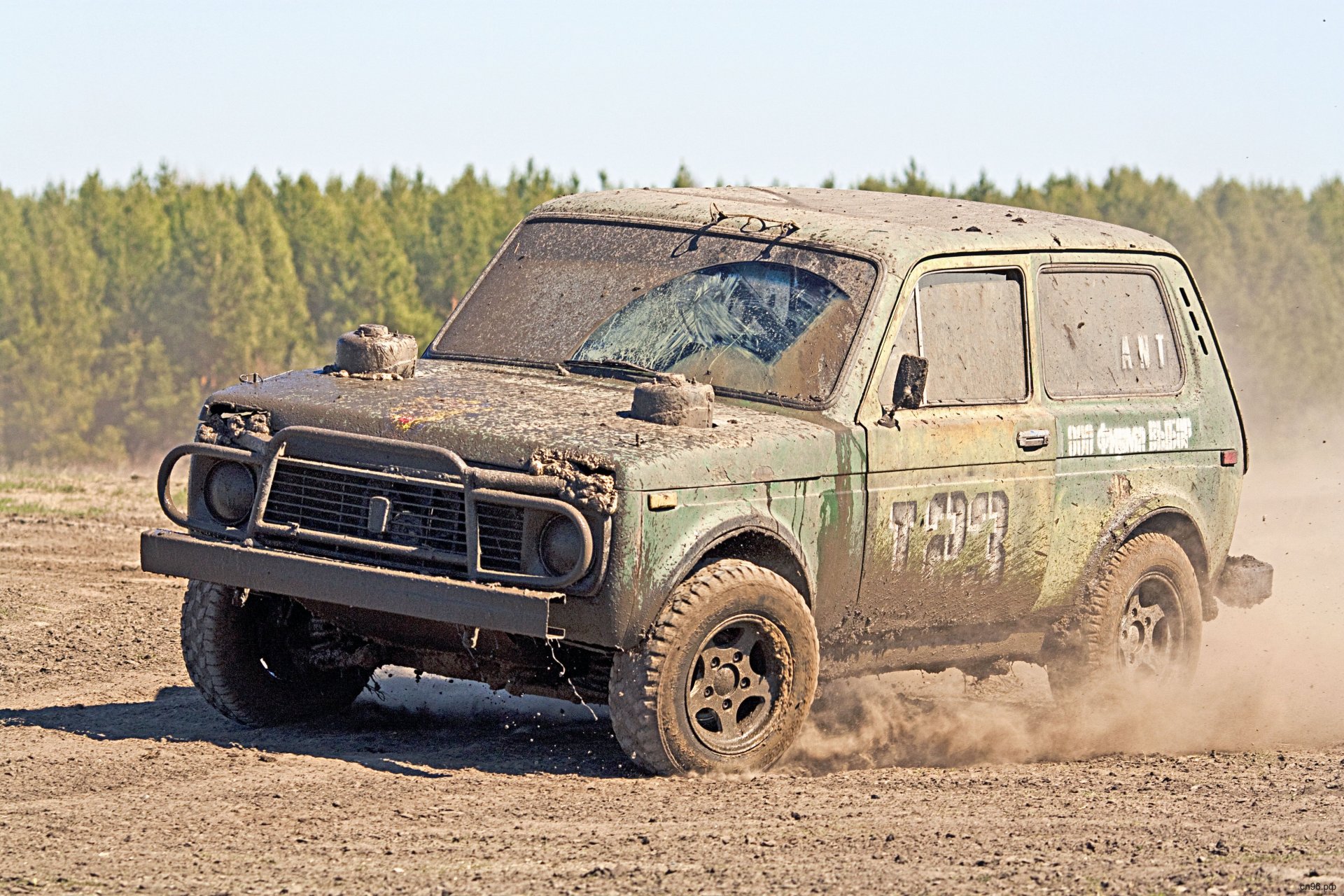 vaz niva fondo de pantalla lada coche auto coches jeep velocidad suv suciedad carrera 4x4