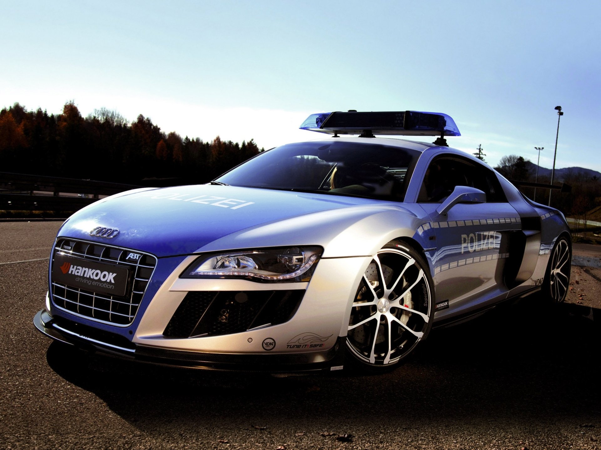 sur audi r8 police concept abt audi r8 concept avant tuning ciel